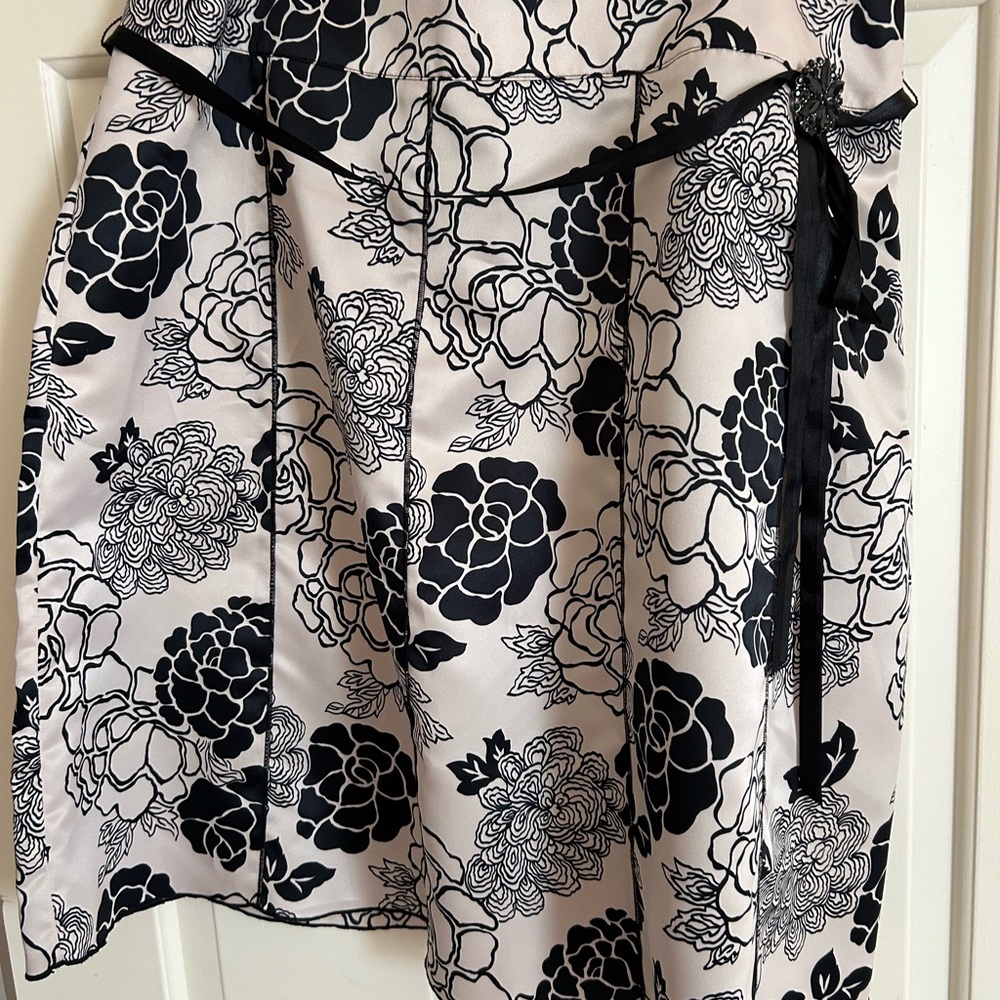 Notations Black and Cream Floral A-Line Skirt